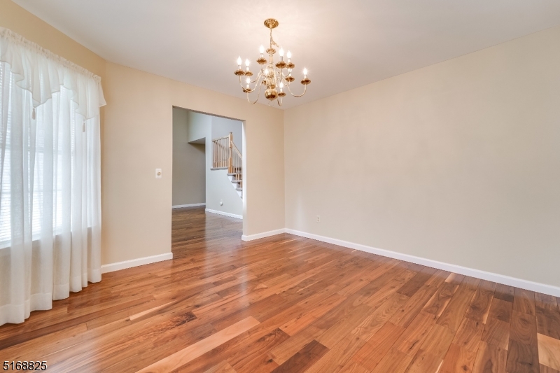 1805 Scarlett Dr