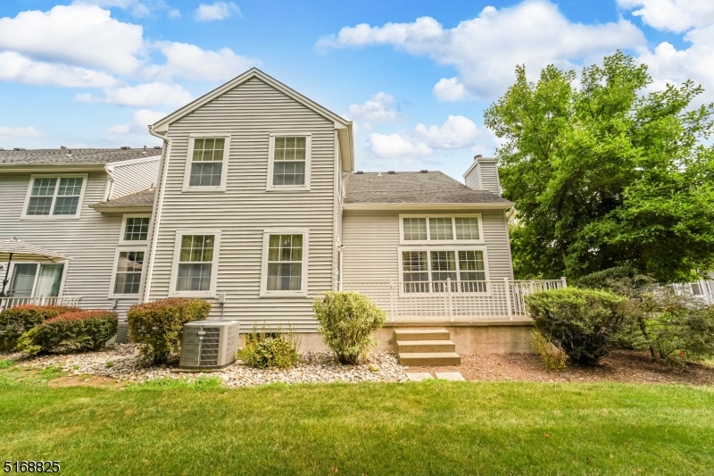 1805 Scarlett Dr