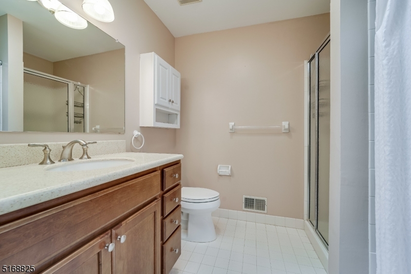1805 Scarlett Dr