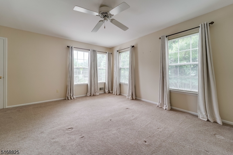 1805 Scarlett Dr