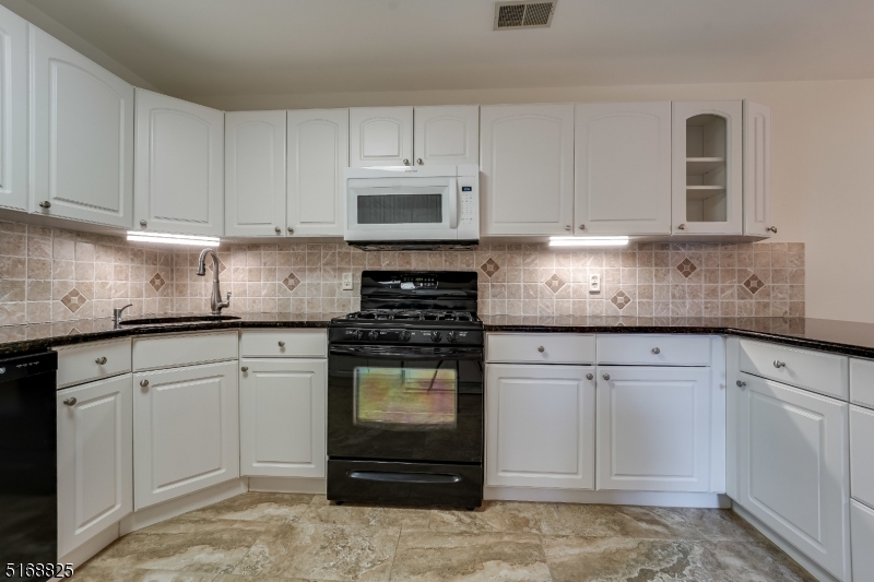 1805 Scarlett Dr