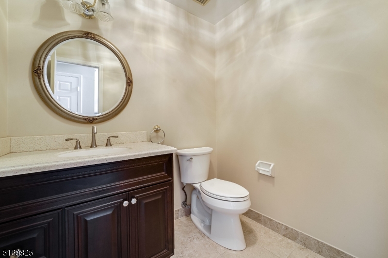 1805 Scarlett Dr