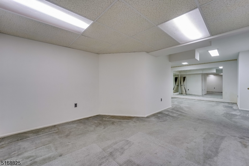 1805 Scarlett Dr