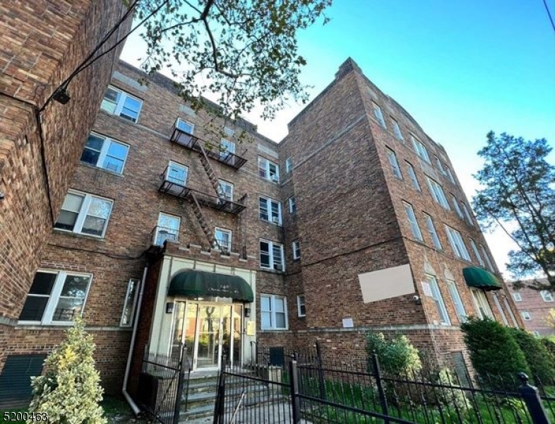 148 Chancellor Ave C5