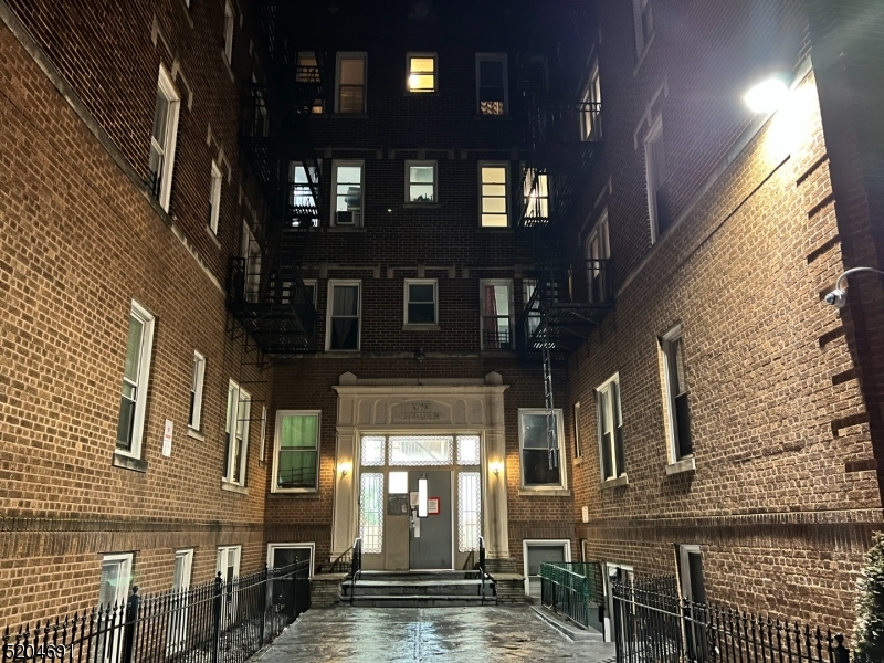 165 Augusta Street D6