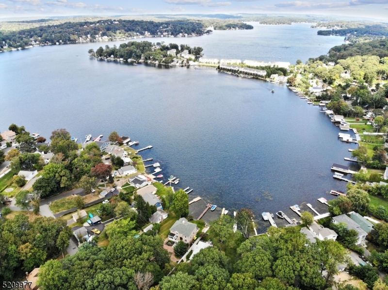 28 Windjammer Ln