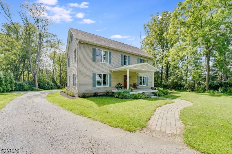 2 Clover Ave