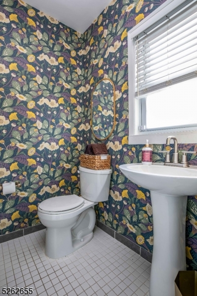 12 Winslow Pl