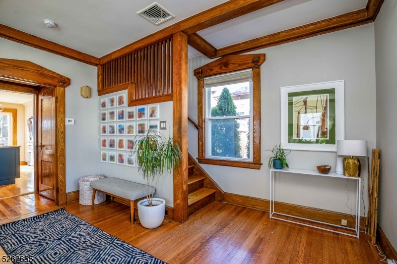 12 Winslow Pl