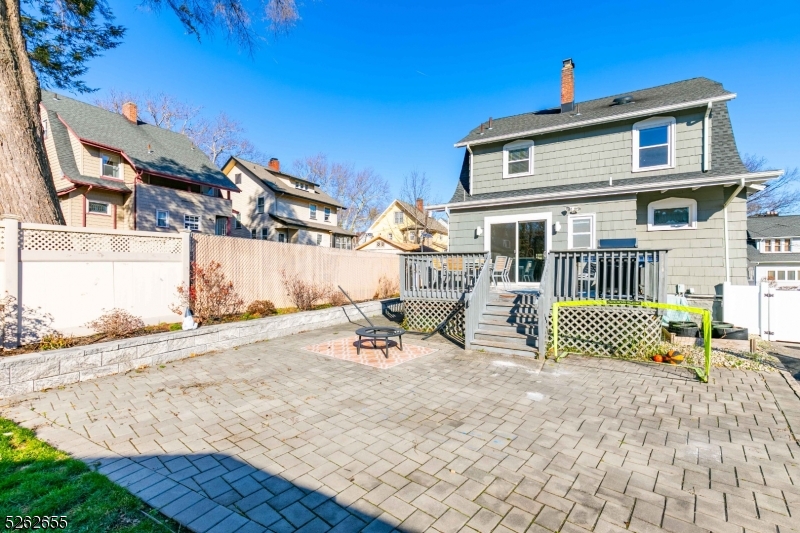 12 Winslow Pl