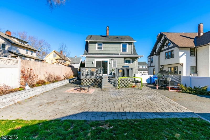 12 Winslow Pl