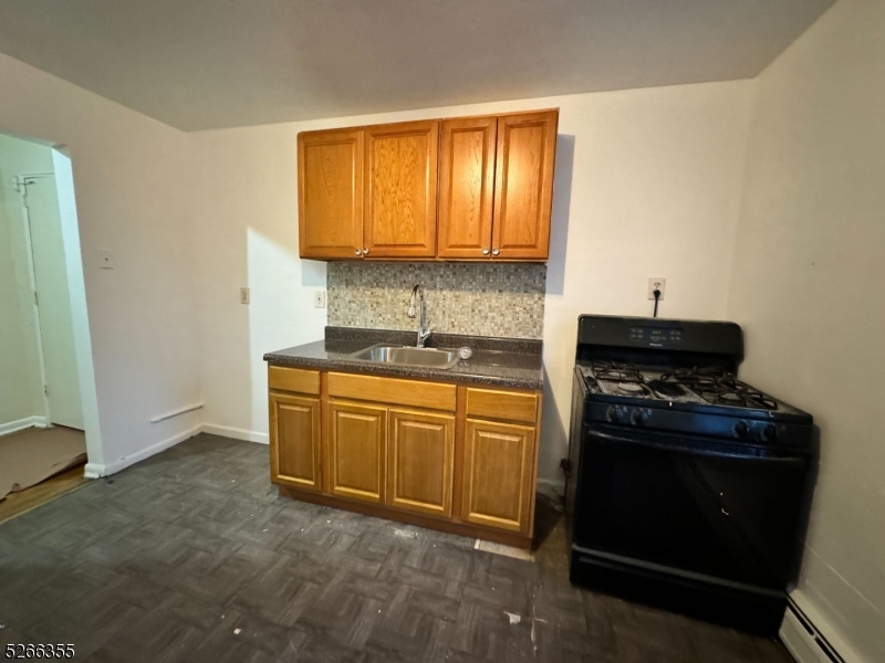 58 Underwood St Unit: C2