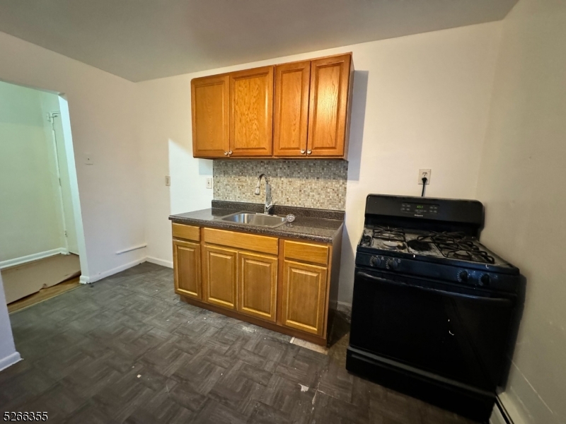 58 Underwood St Unit: C2