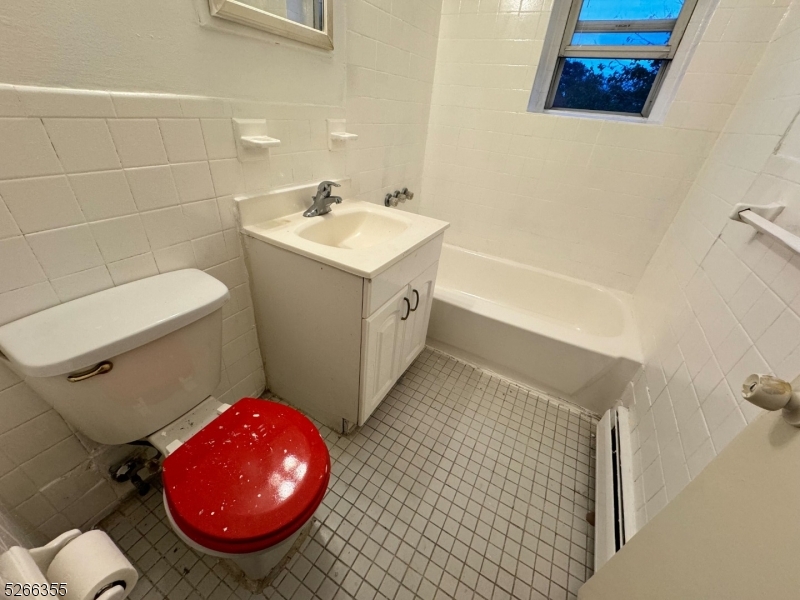58 Underwood St Unit: C2