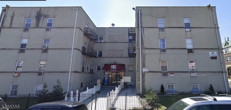 58 Underwood St Unit: C2