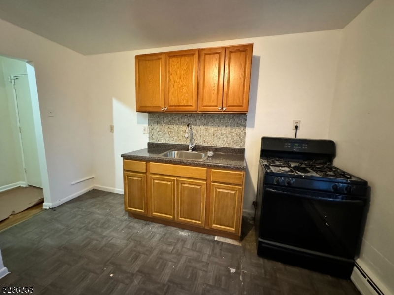 58 Underwood St Unit: C2