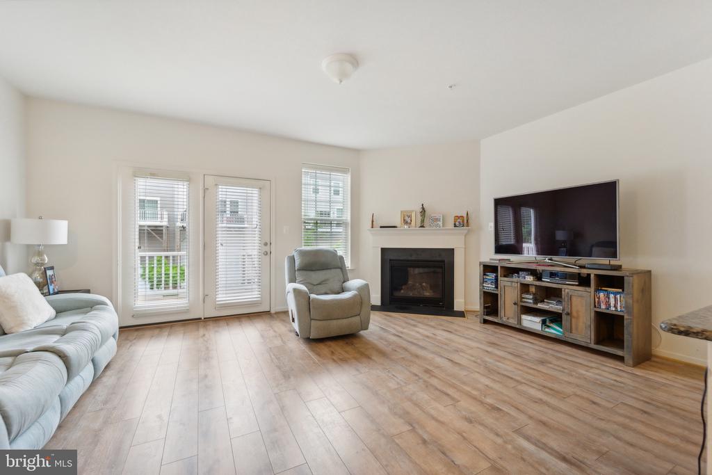 503 Brownstone Ct
