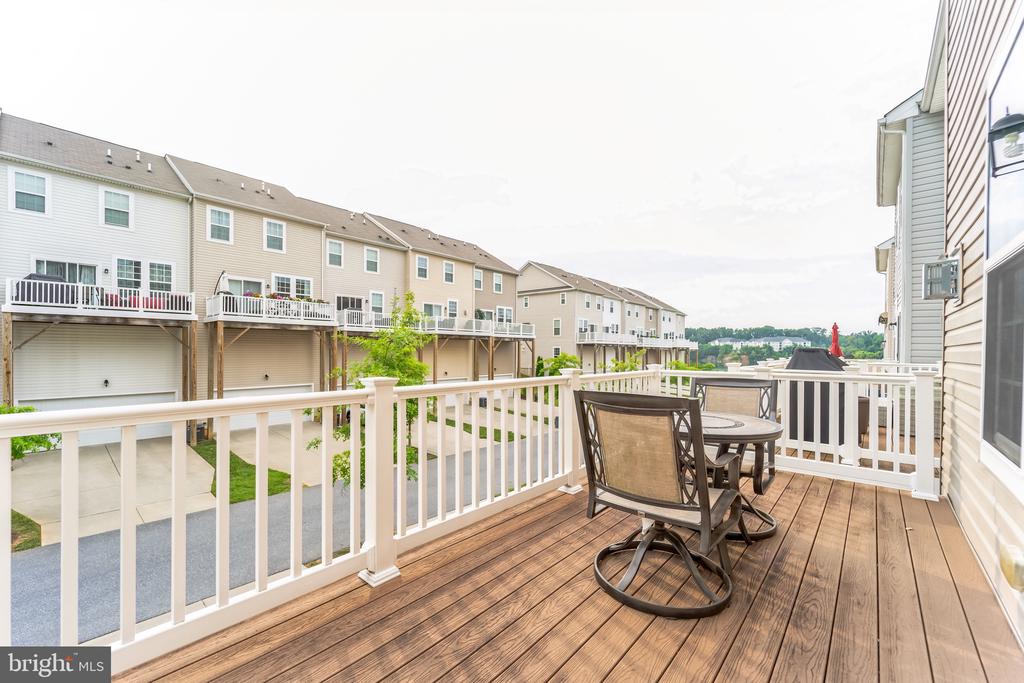 503 Brownstone Ct