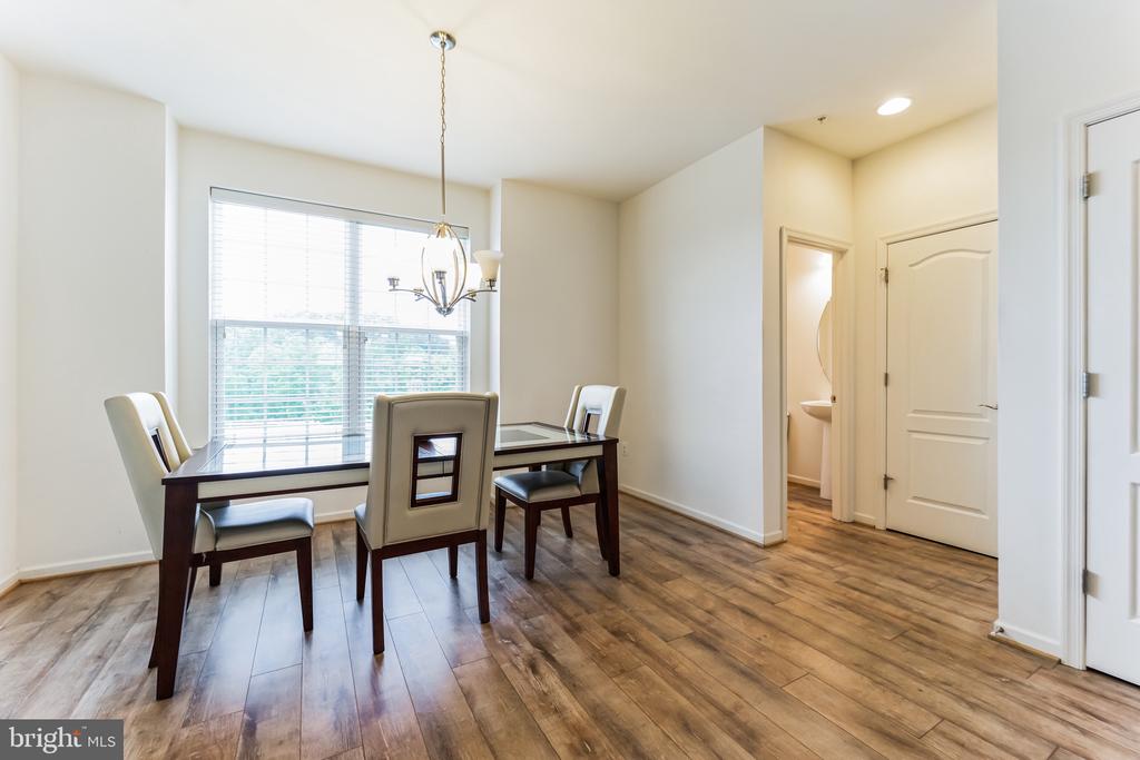 503 Brownstone Ct