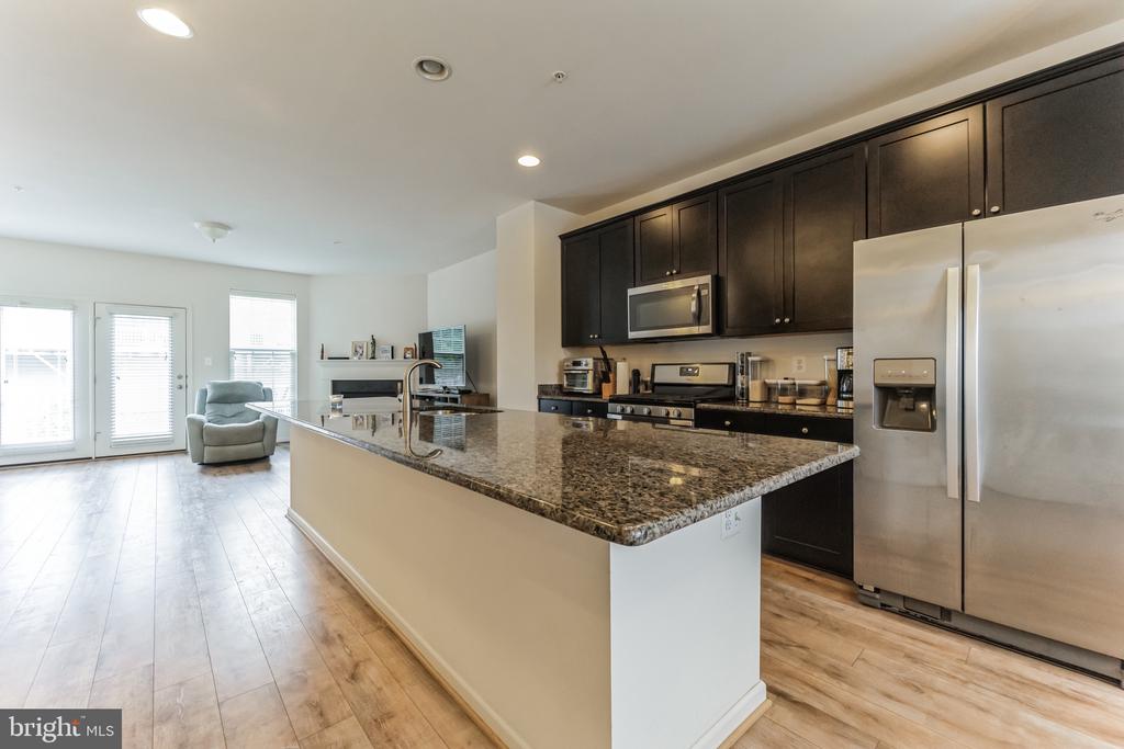 503 Brownstone Ct