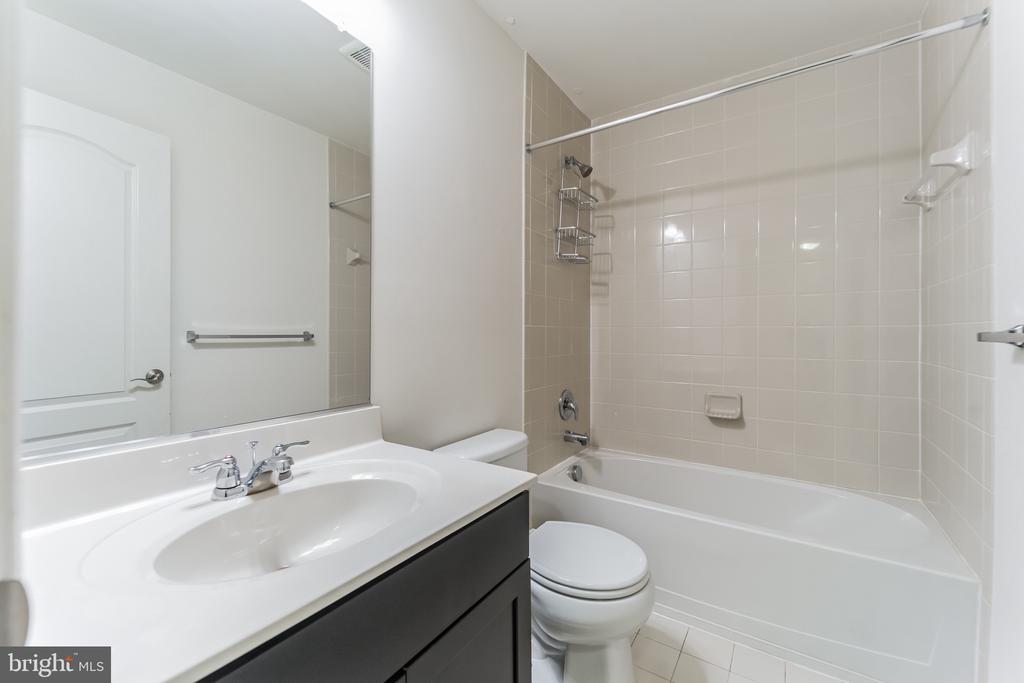 503 Brownstone Ct