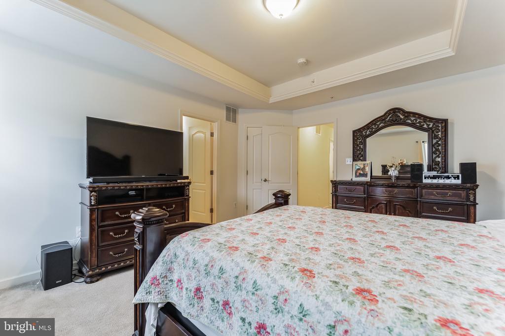 503 Brownstone Ct