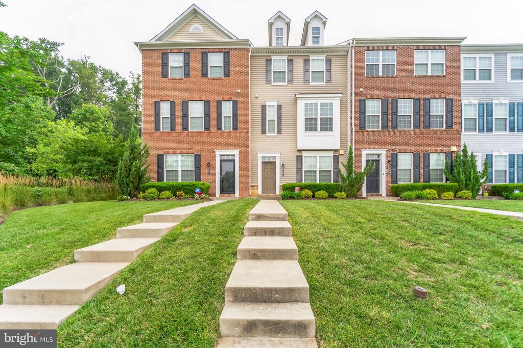 503 Brownstone Ct