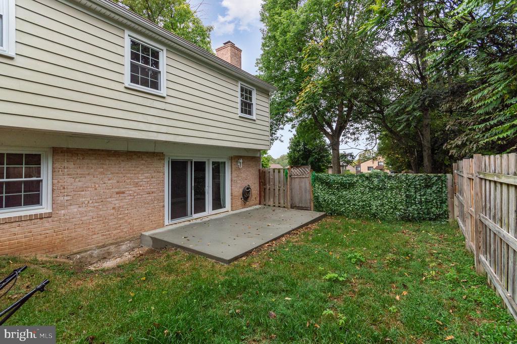5801 HUMBLEBEE RD