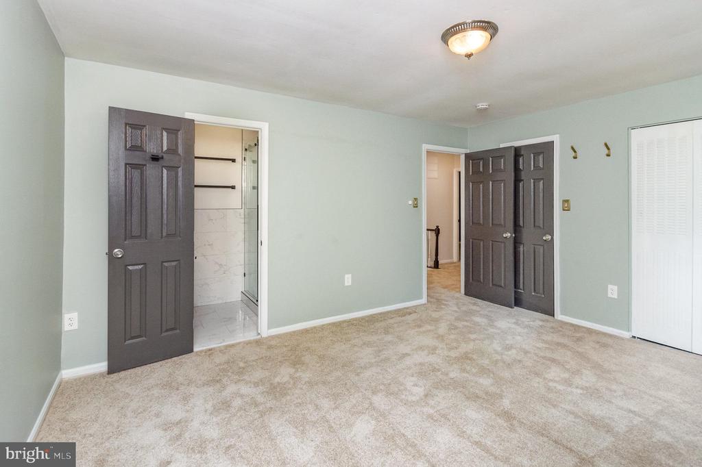 5801 HUMBLEBEE RD