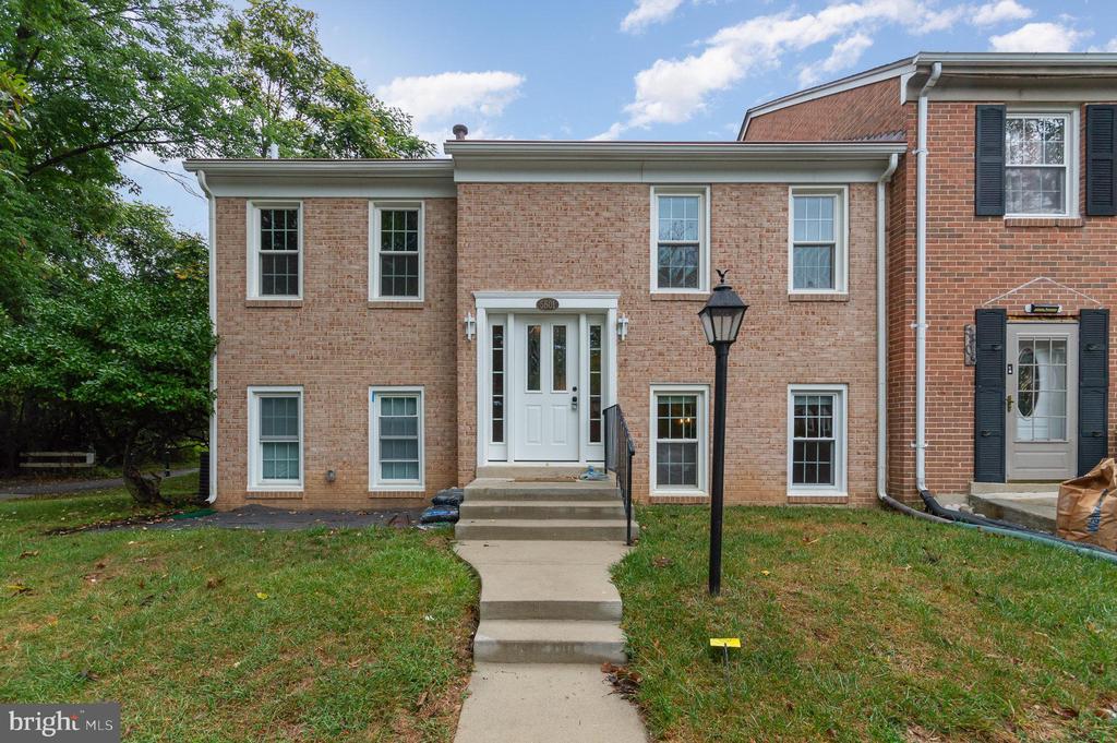 5801 HUMBLEBEE RD