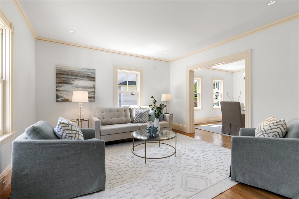 8 Jackson Ct