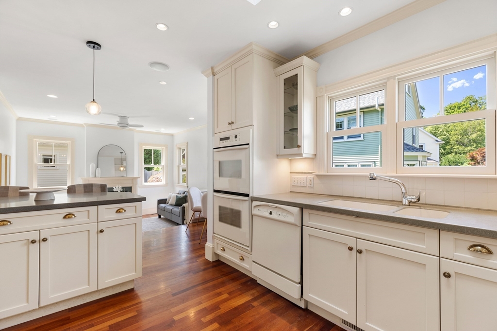 8 Jackson Ct
