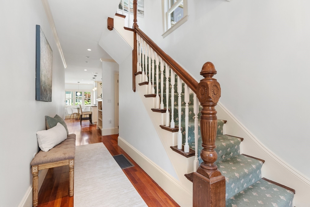 8 Jackson Ct