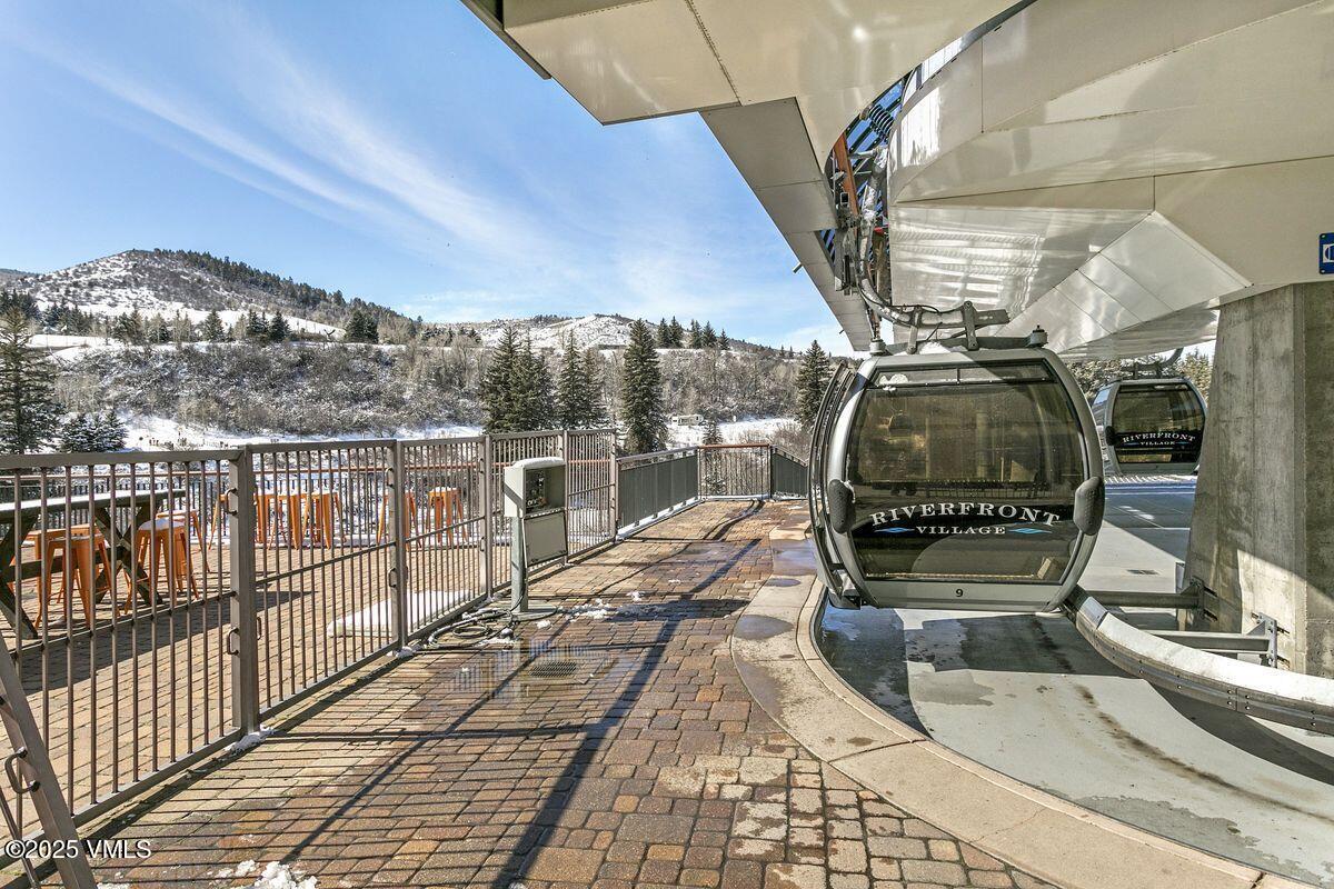 137 Benchmark Road, 205