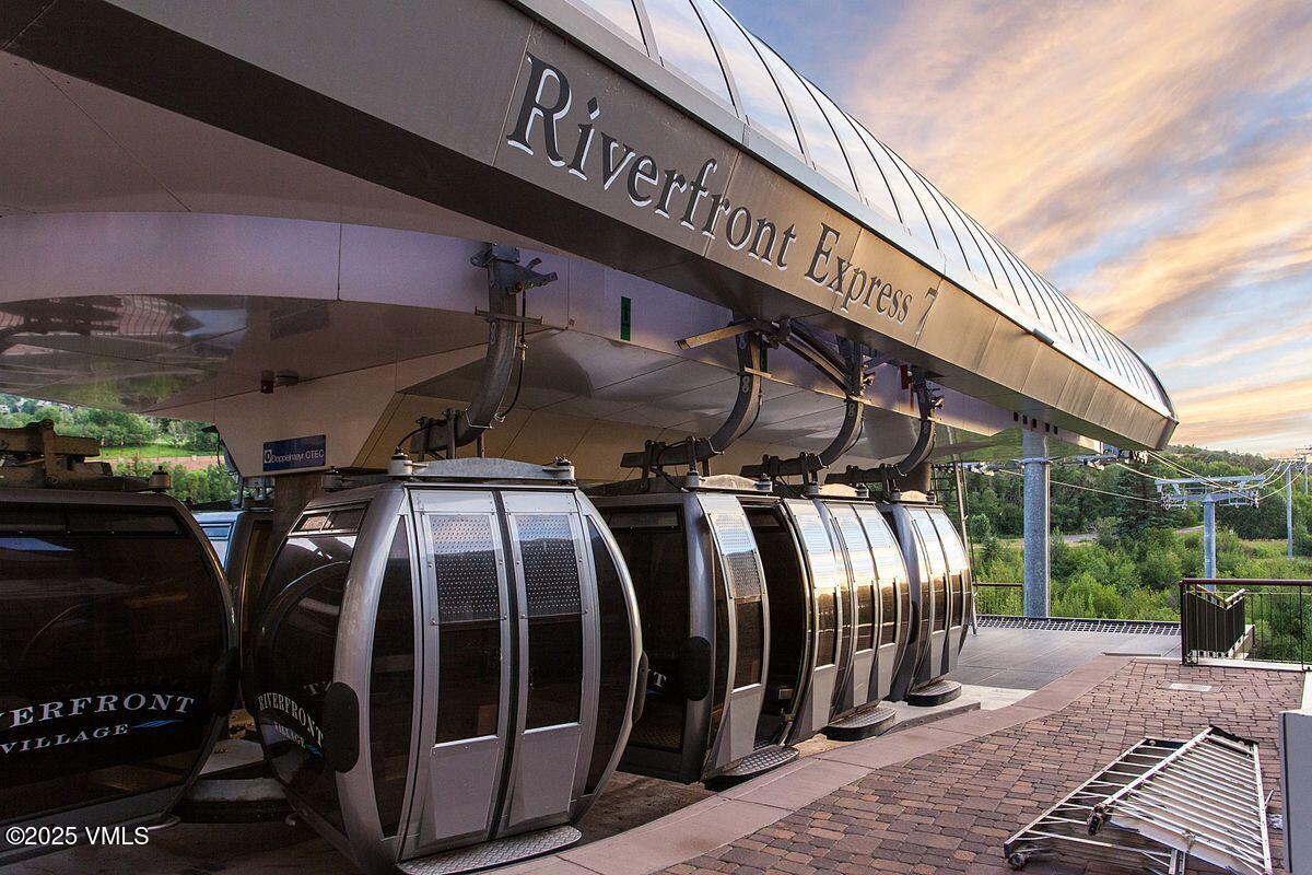 137 Benchmark Road, 205