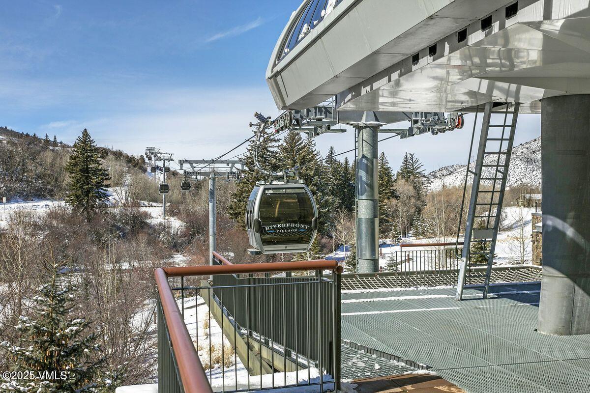 137 Benchmark Road, 205