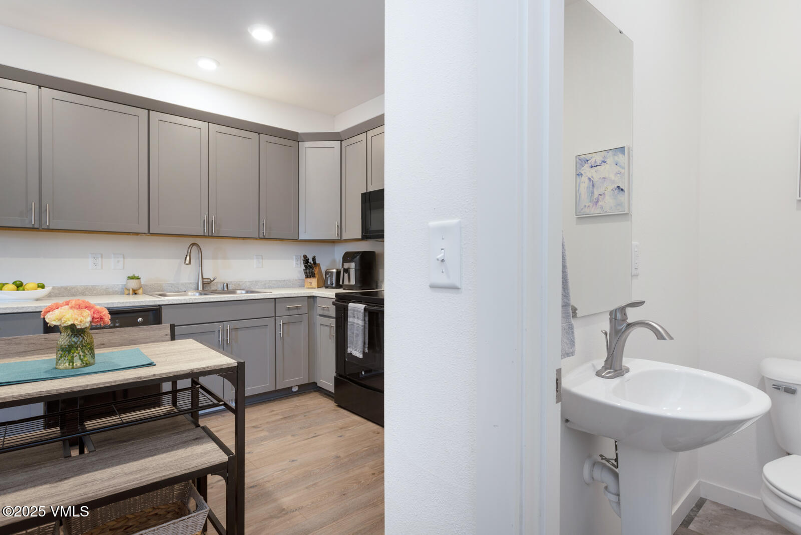 4 Uneva Court, B1