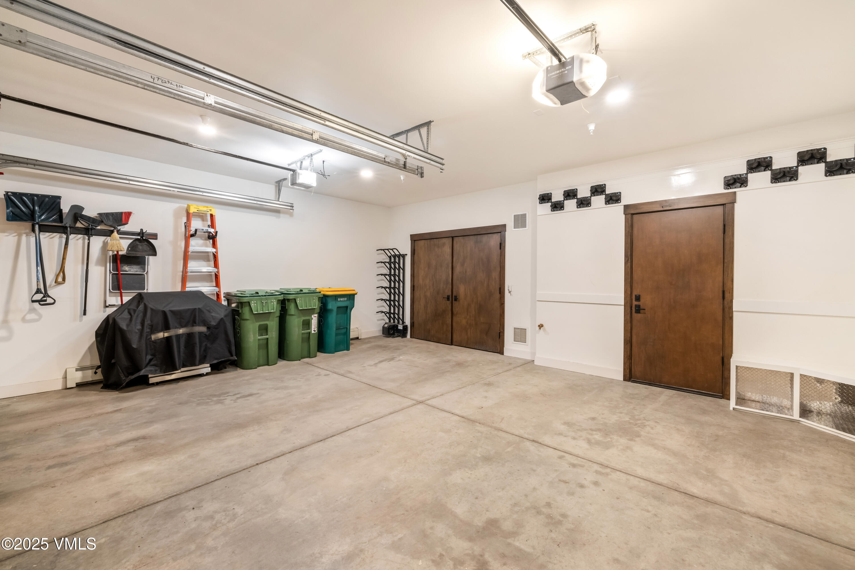 1252 Bachelor Ridge 9