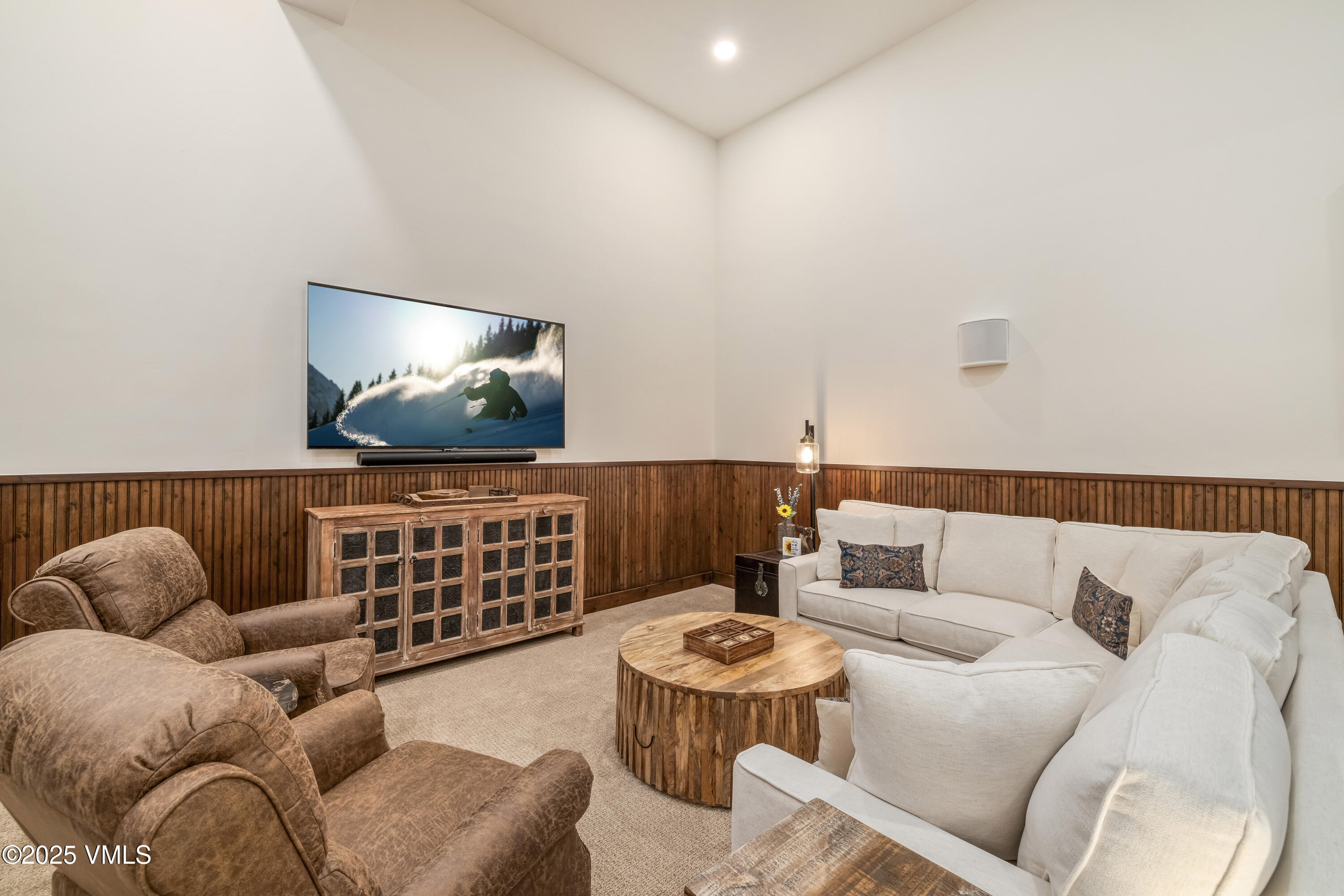 1252 Bachelor Ridge 9