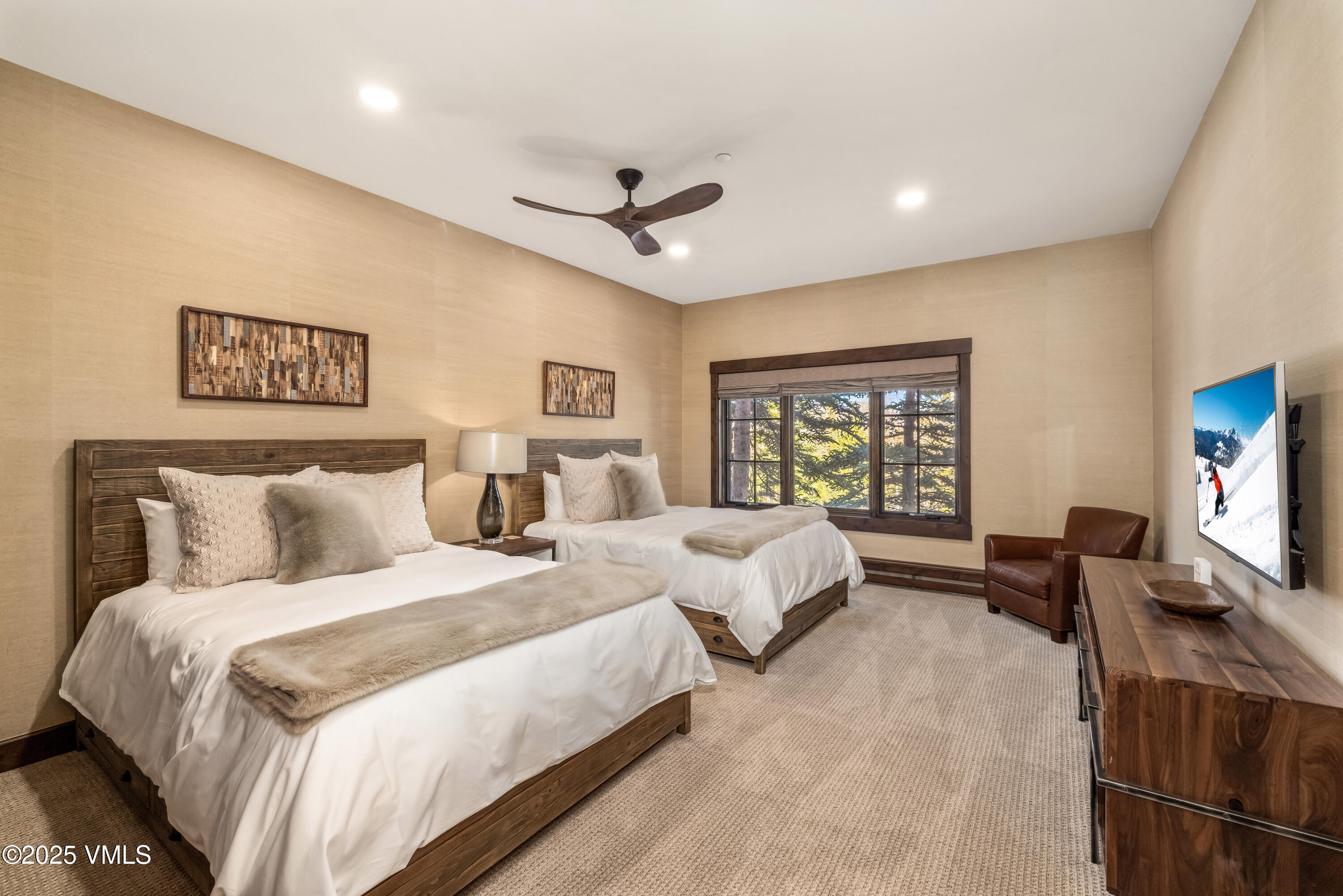 1252 Bachelor Ridge 9