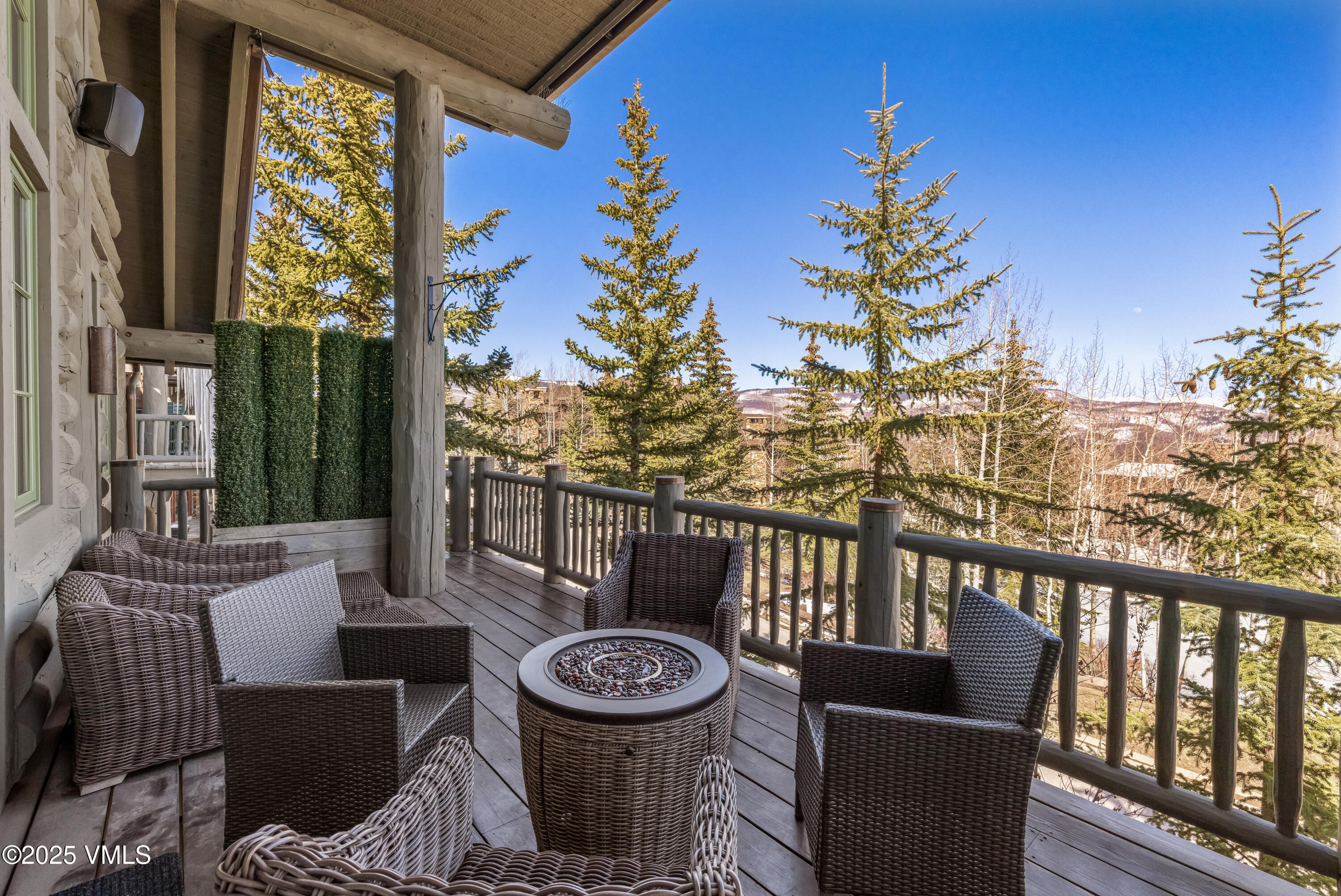 1252 Bachelor Ridge 9