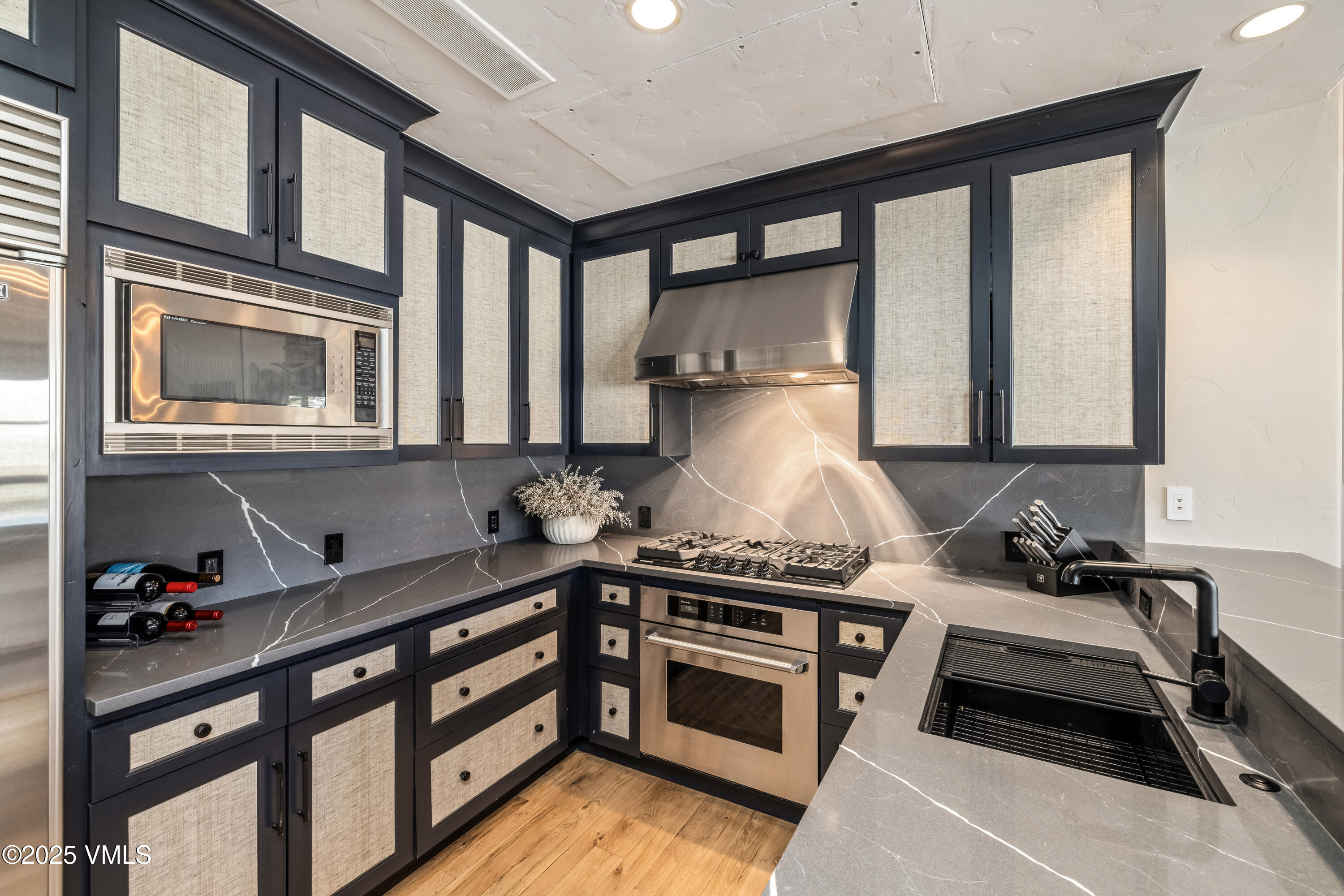 130 Daybreak Road R401