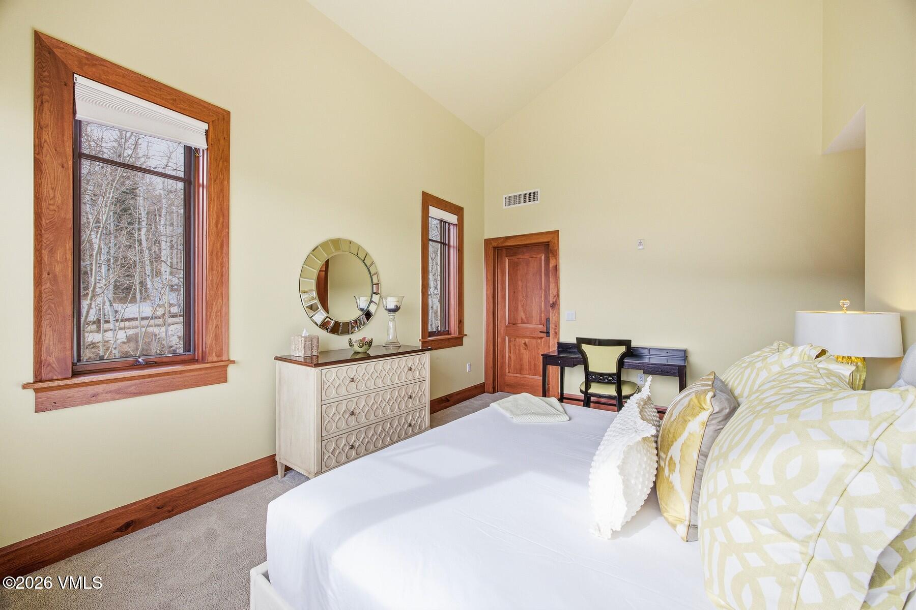 335 Hummingbird Drive B304