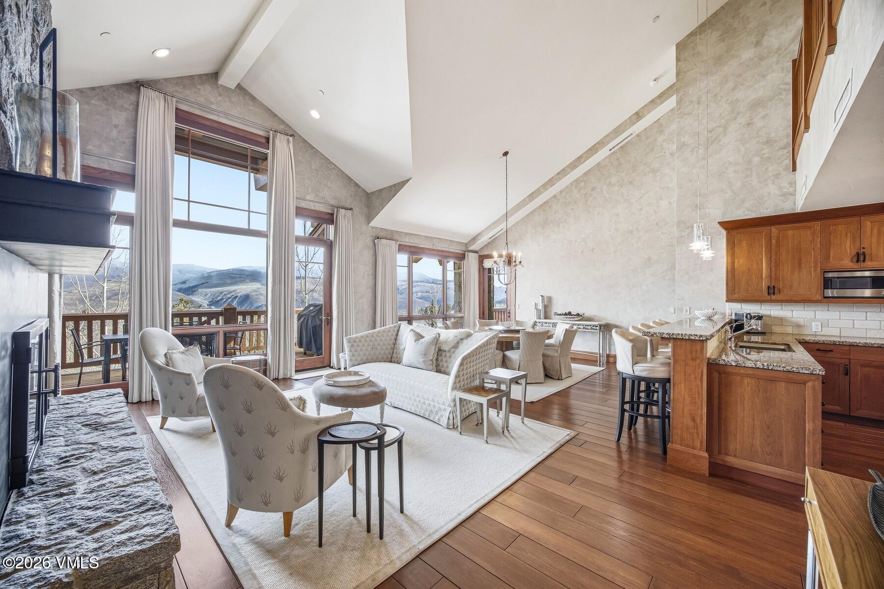 335 Hummingbird Drive B304