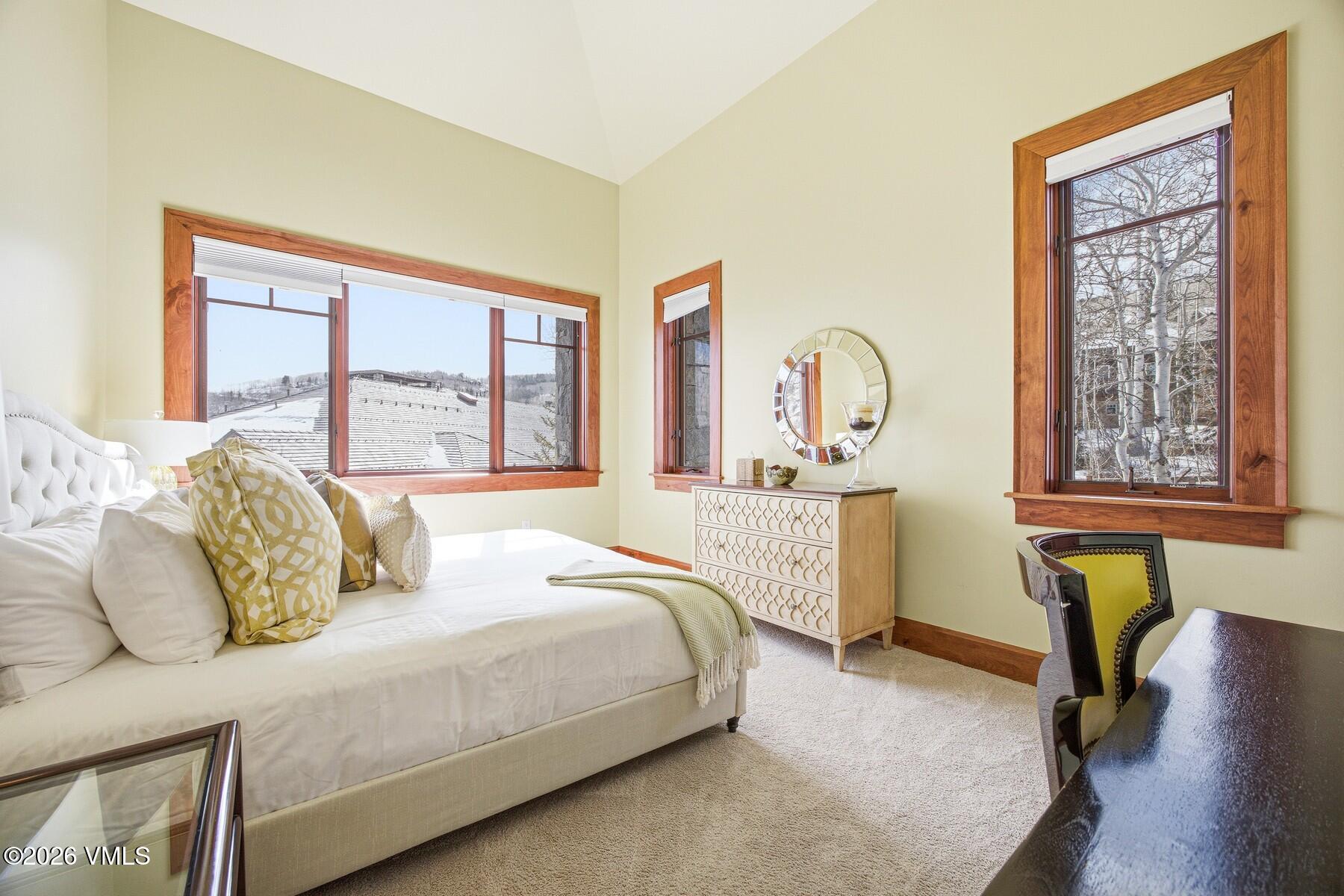 335 Hummingbird Drive B304