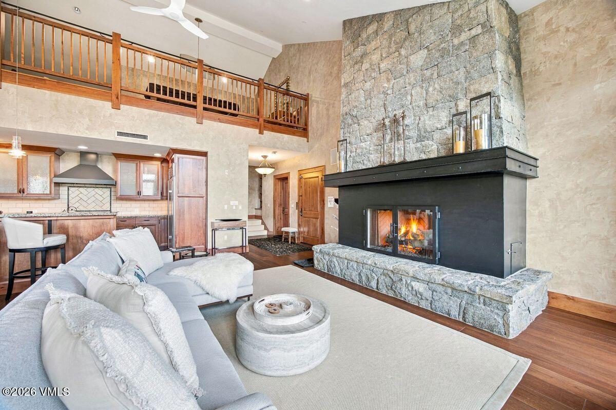 335 Hummingbird Drive B304