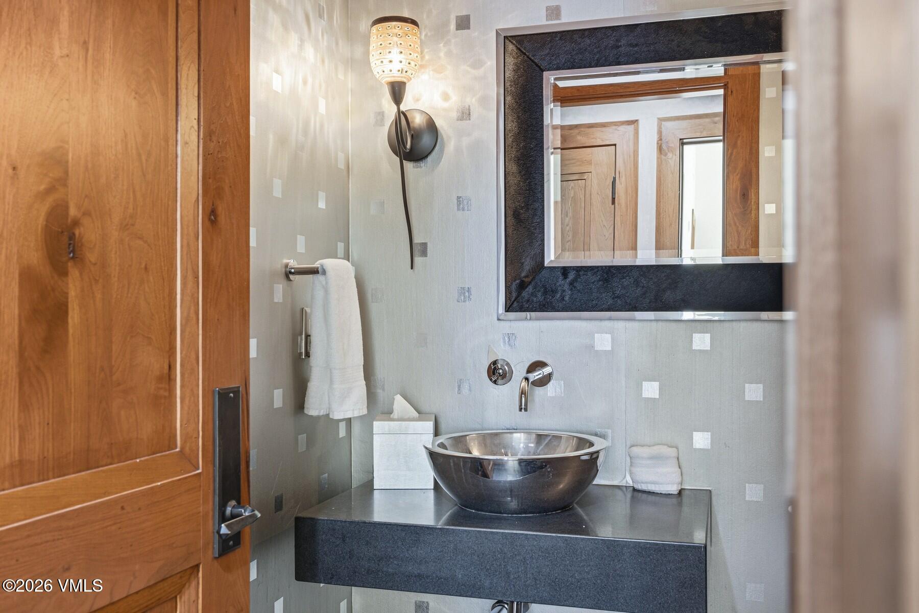 335 Hummingbird Drive B304