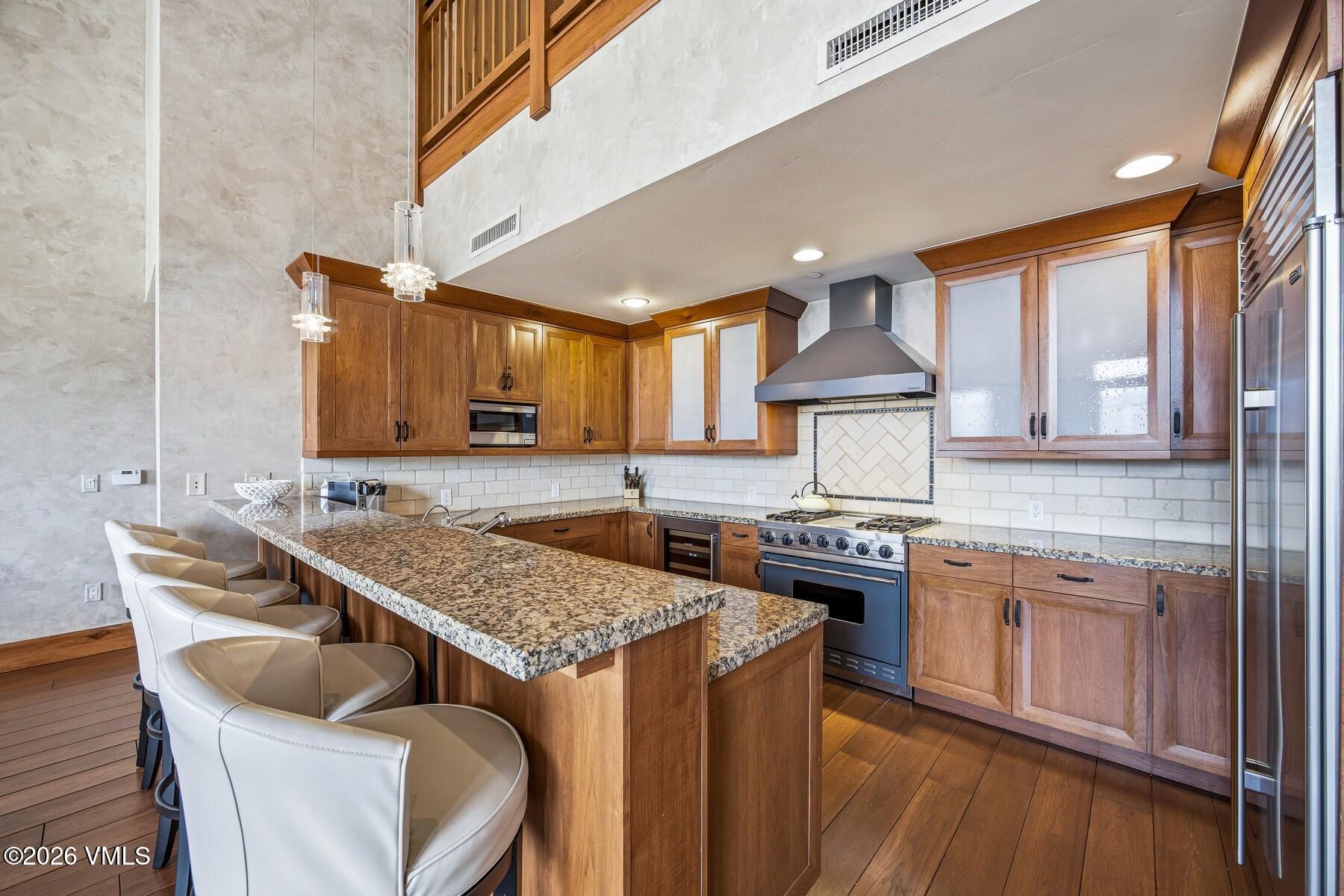 335 Hummingbird Drive B304