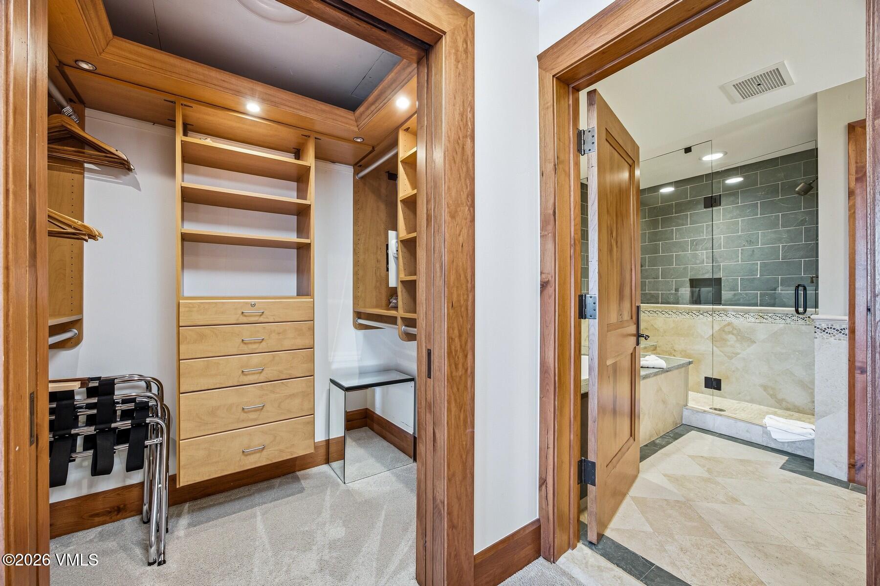 335 Hummingbird Drive B304