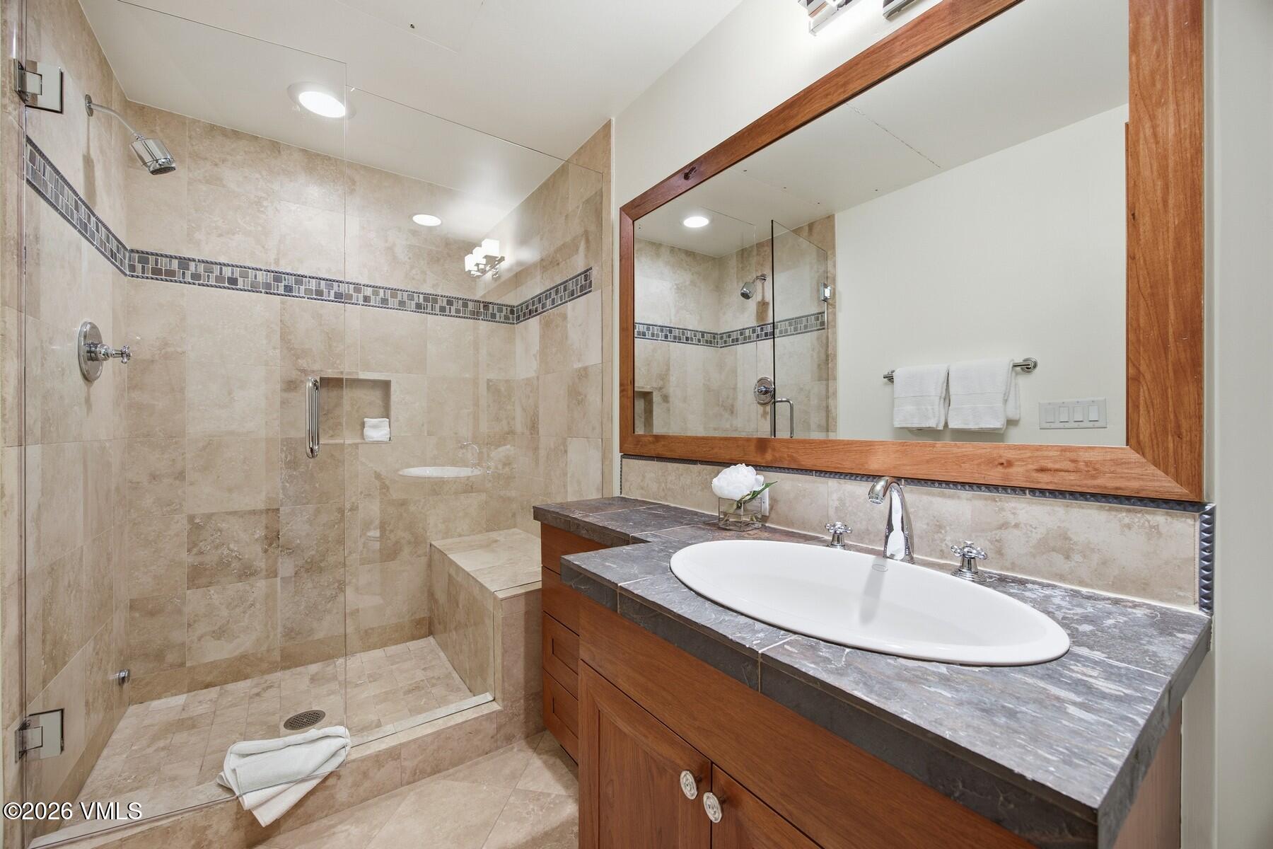 335 Hummingbird Drive B304